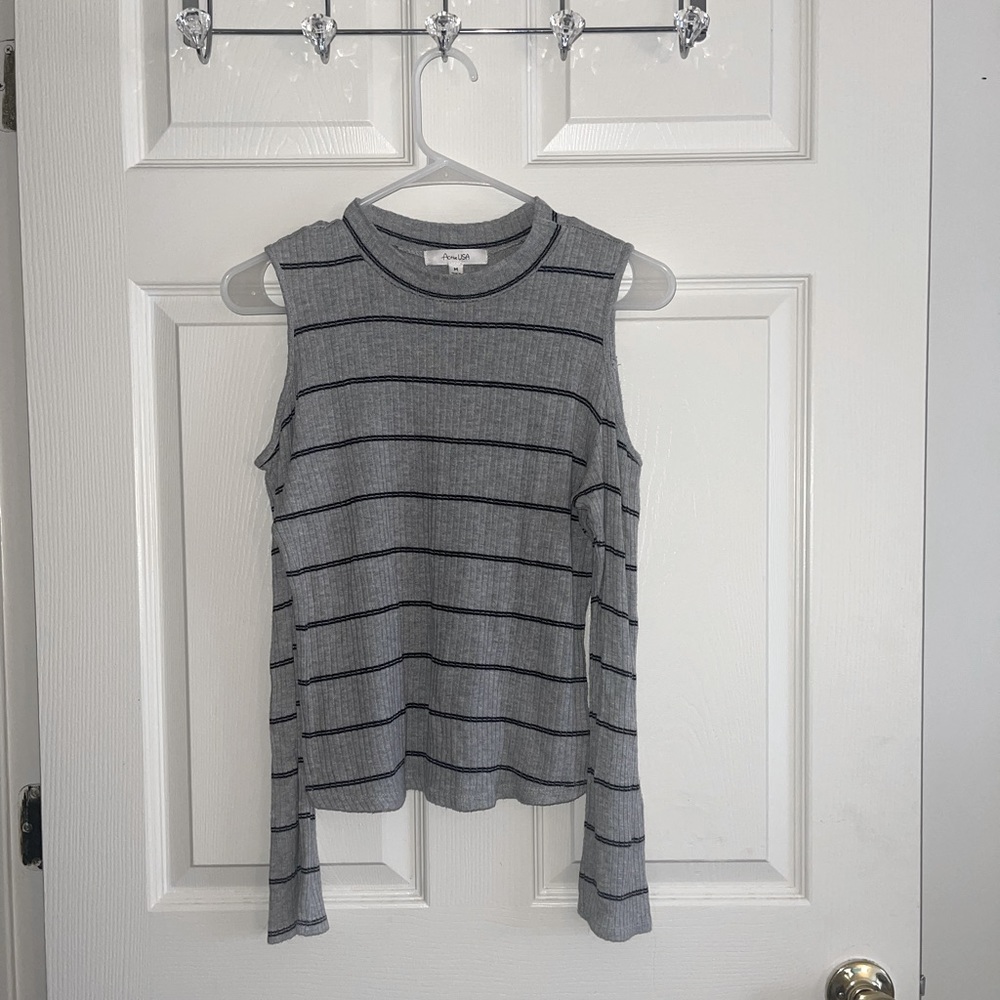Shoulder Cut Out Long Sleeve